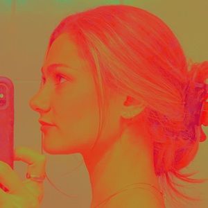 Meet your Posher, Emily